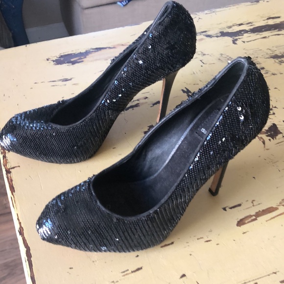 Shoes - Picture 6 of 6